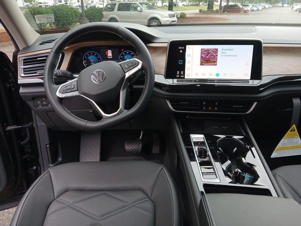 new 2025 Volkswagen Atlas car, priced at $43,785