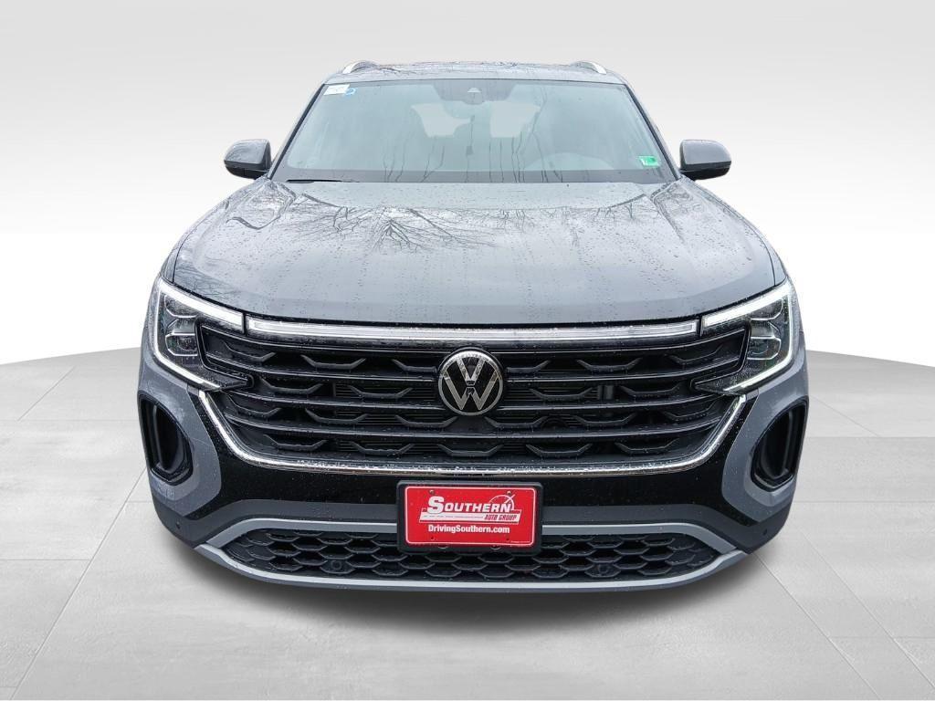 new 2025 Volkswagen Atlas Cross Sport car, priced at $43,169