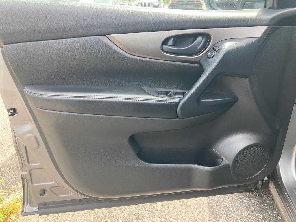 used 2020 Nissan Rogue Sport car, priced at $18,599