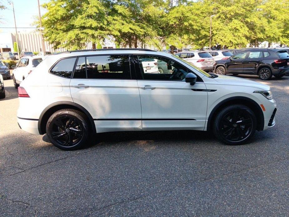 new 2024 Volkswagen Tiguan car, priced at $33,768