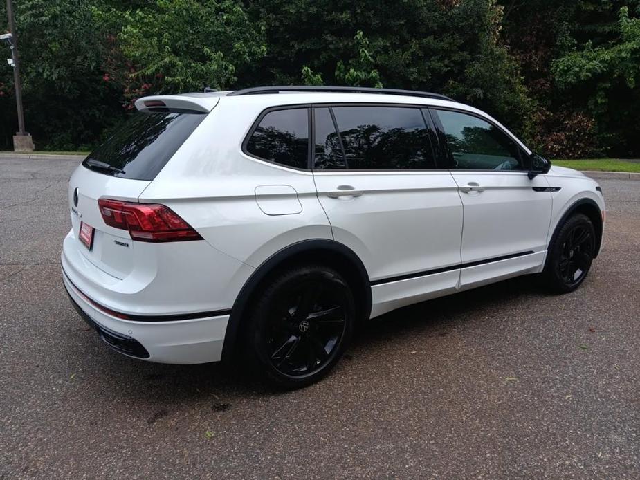 new 2024 Volkswagen Tiguan car, priced at $35,056