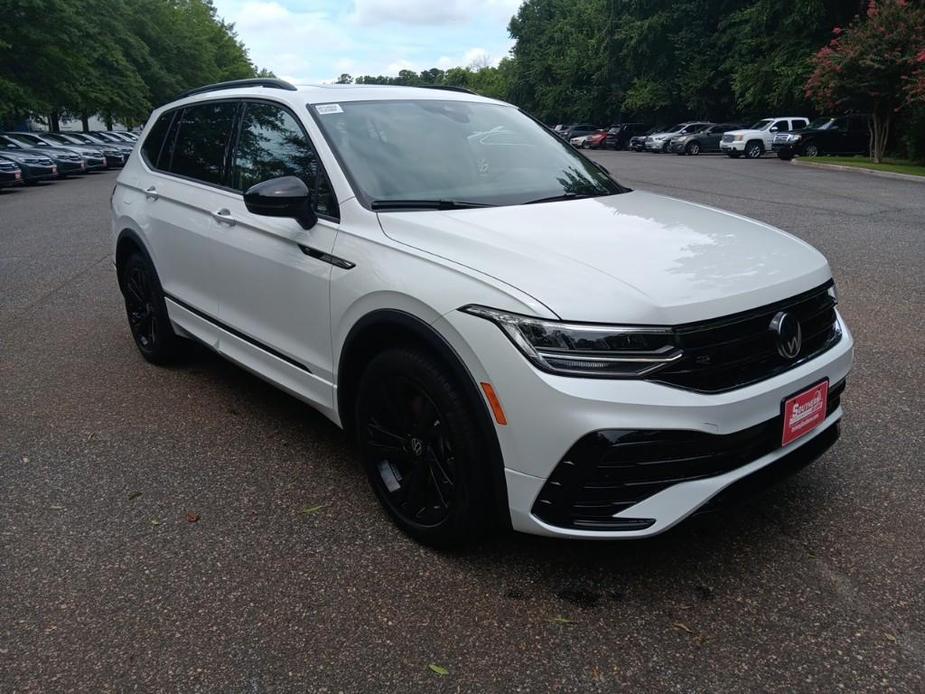 new 2024 Volkswagen Tiguan car, priced at $35,056