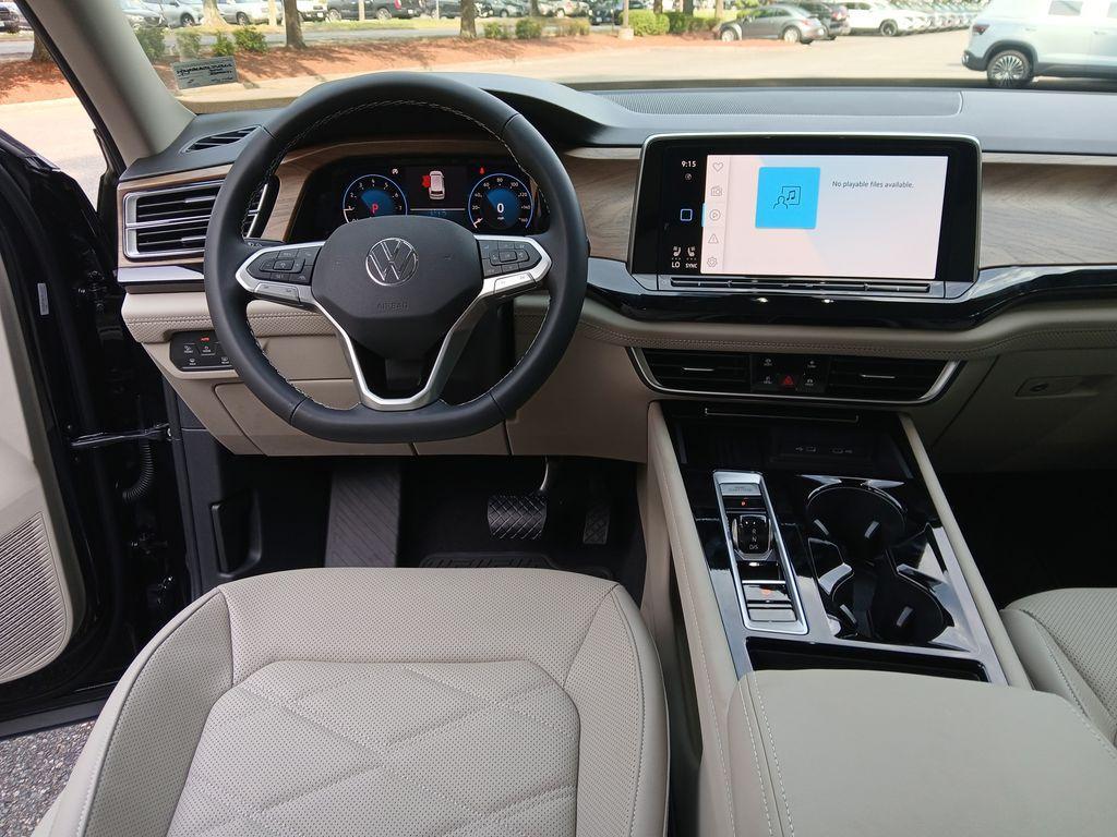 new 2025 Volkswagen Atlas car, priced at $41,861
