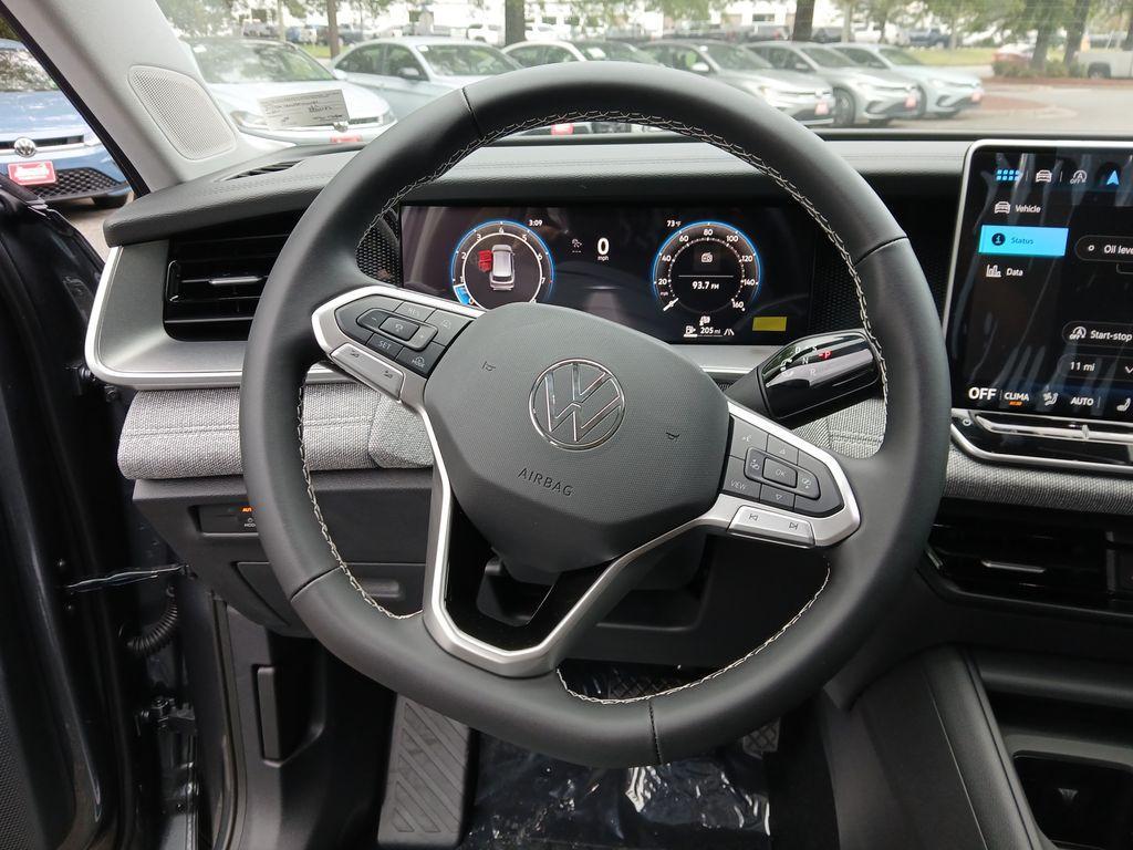 new 2025 Volkswagen Tiguan car, priced at $31,356
