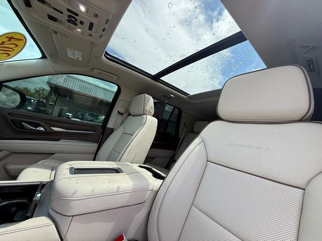 used 2024 GMC Yukon car, priced at $79,325