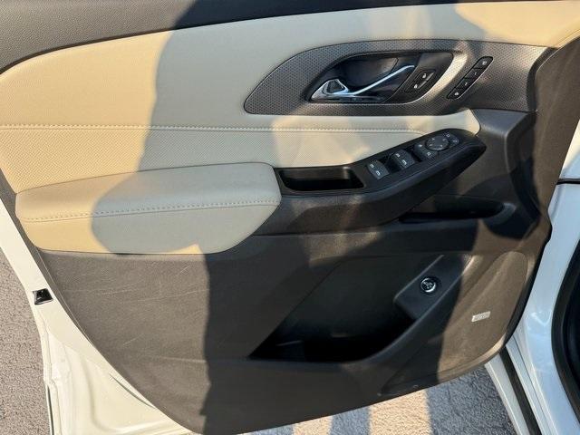 used 2023 Chevrolet Traverse car, priced at $40,875
