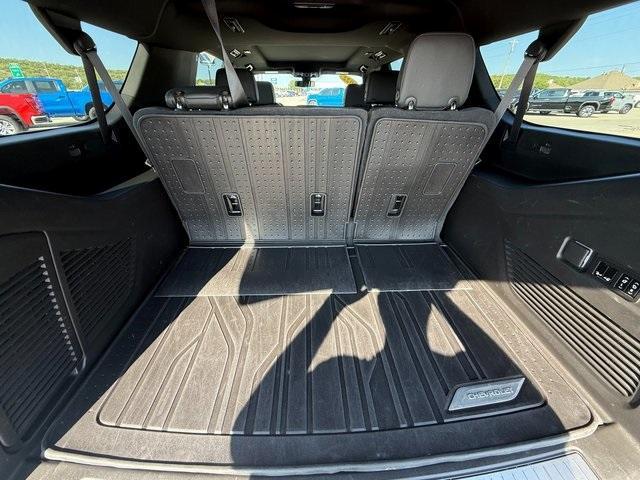 used 2022 Chevrolet Suburban car, priced at $54,124