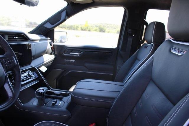 new 2025 GMC Sierra 1500 car, priced at $76,579