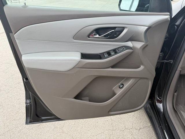 used 2020 Chevrolet Traverse car, priced at $24,683