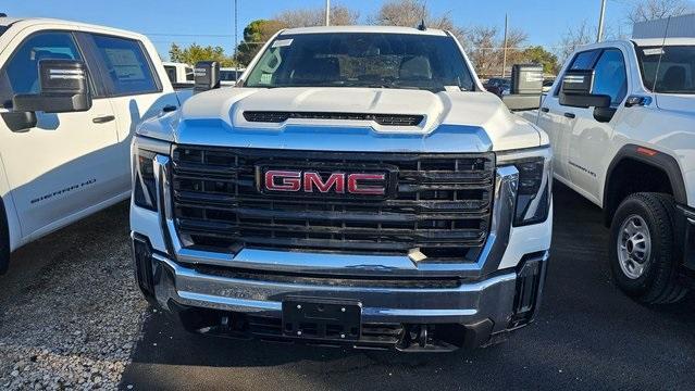 new 2025 GMC Sierra 2500 car, priced at $55,930