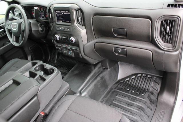 new 2025 GMC Sierra 1500 car, priced at $43,062