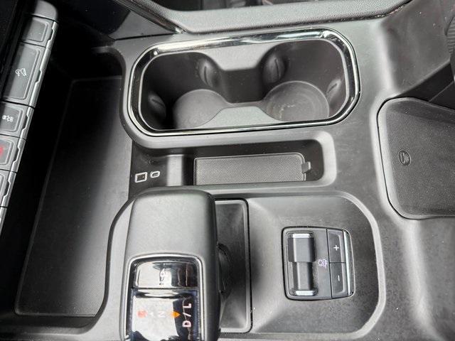 used 2022 GMC Sierra 1500 car, priced at $49,386