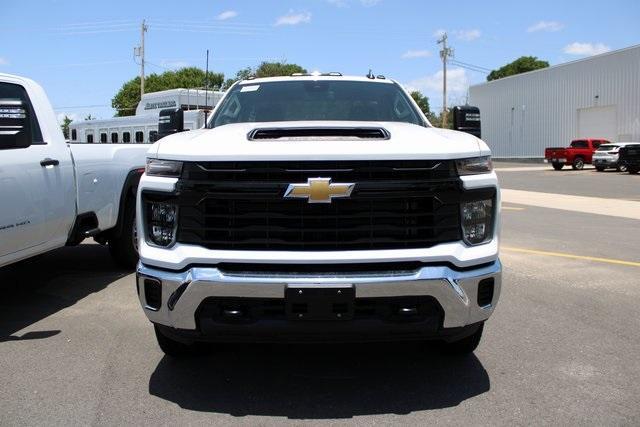 new 2025 Chevrolet Silverado 3500 car, priced at $50,938
