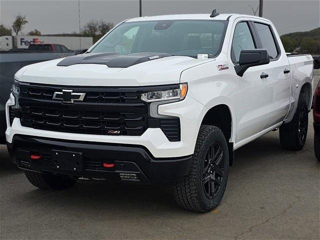 new 2025 Chevrolet Silverado 1500 car, priced at $61,996