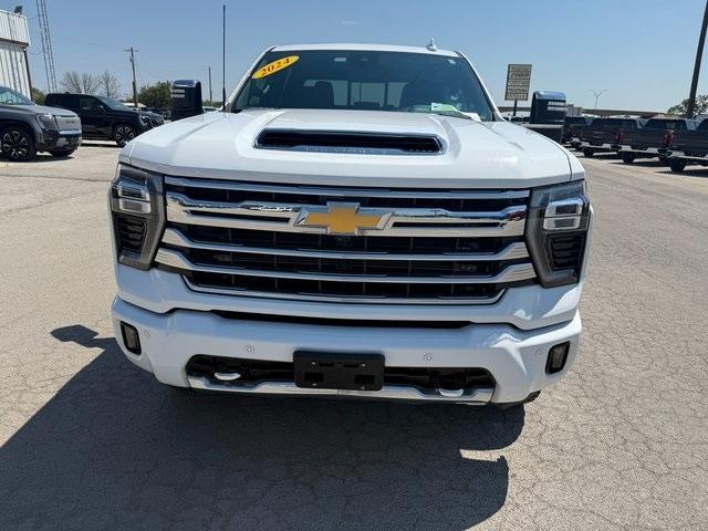 used 2024 Chevrolet Silverado 2500 car, priced at $69,891