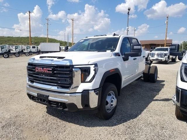 new 2026 GMC Sierra 3500 car, priced at $67,370
