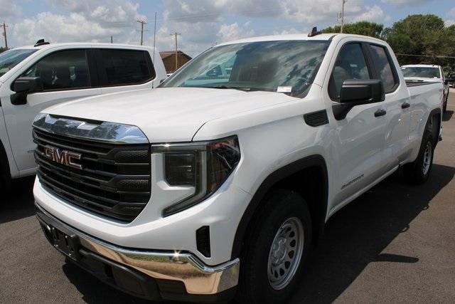 new 2025 GMC Sierra 1500 car, priced at $41,684