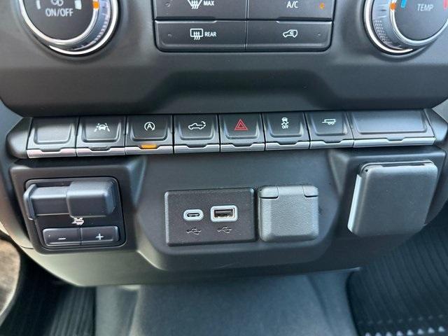 used 2024 Chevrolet Silverado 1500 car, priced at $40,925