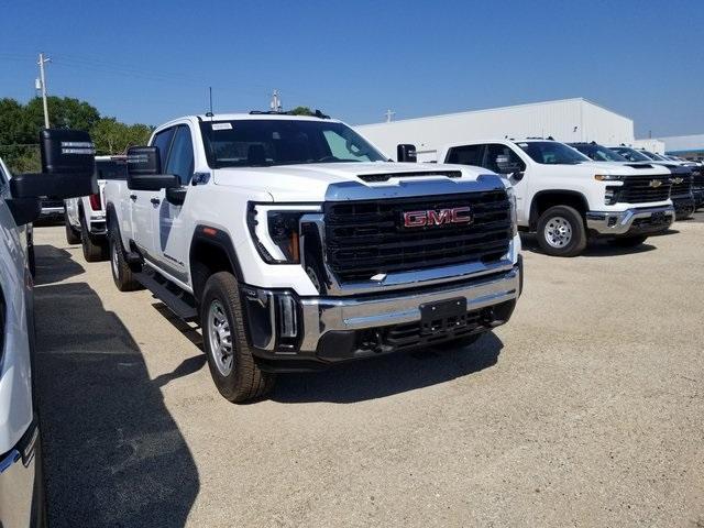 new 2025 GMC Sierra 3500 car, priced at $58,138
