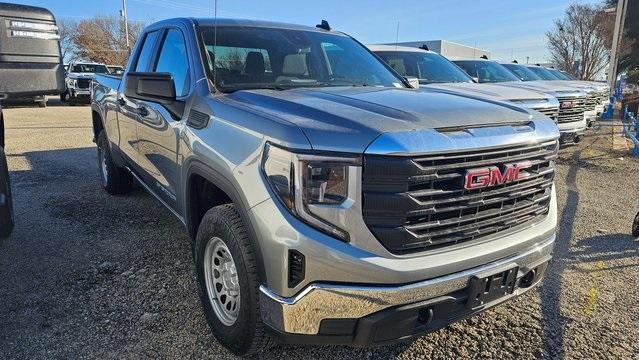 new 2025 GMC Sierra 1500 car, priced at $46,094