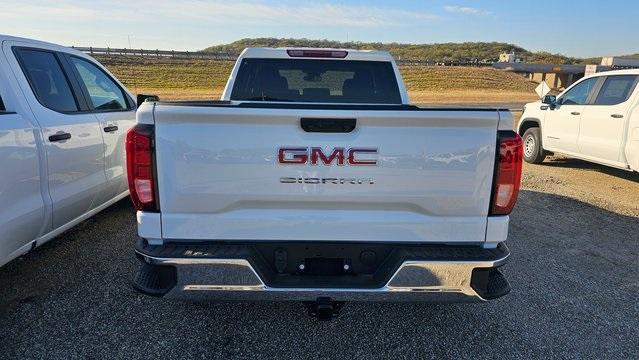 new 2025 GMC Sierra 1500 car, priced at $47,645