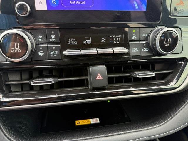 used 2024 Toyota Highlander car, priced at $40,865
