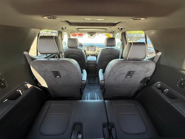 used 2022 Chevrolet Traverse car, priced at $32,920