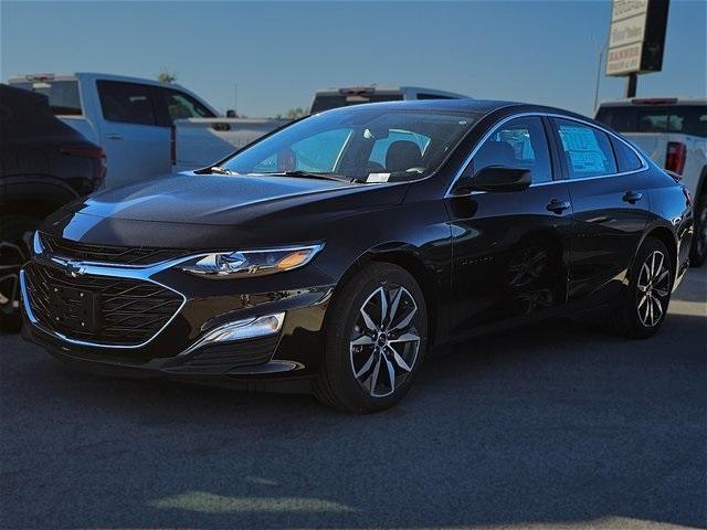 new 2025 Chevrolet Malibu car, priced at $28,520