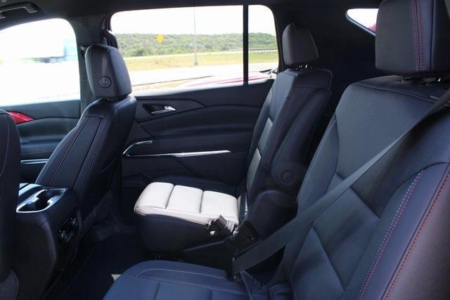 new 2026 Chevrolet Traverse car, priced at $50,295