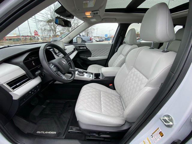 used 2023 Mitsubishi Outlander PHEV car, priced at $32,789