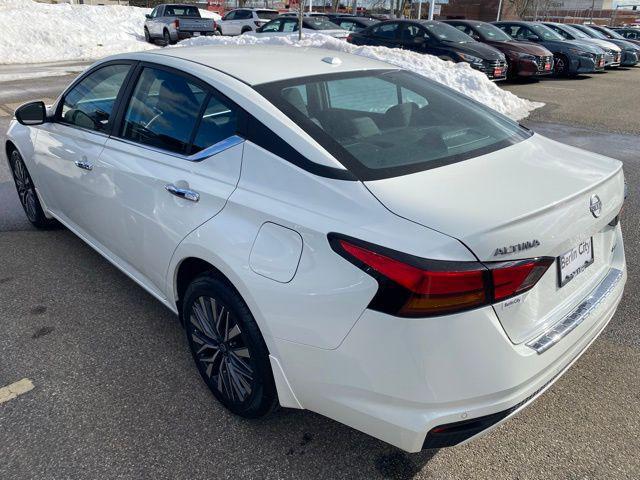 used 2023 Nissan Altima car, priced at $24,290