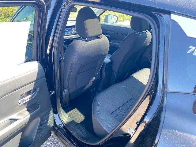 new 2025 Nissan Kicks car, priced at $27,493
