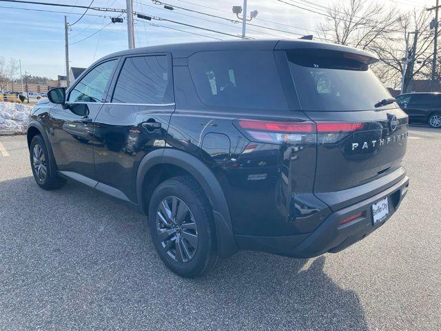 new 2025 Nissan Pathfinder car, priced at $37,218