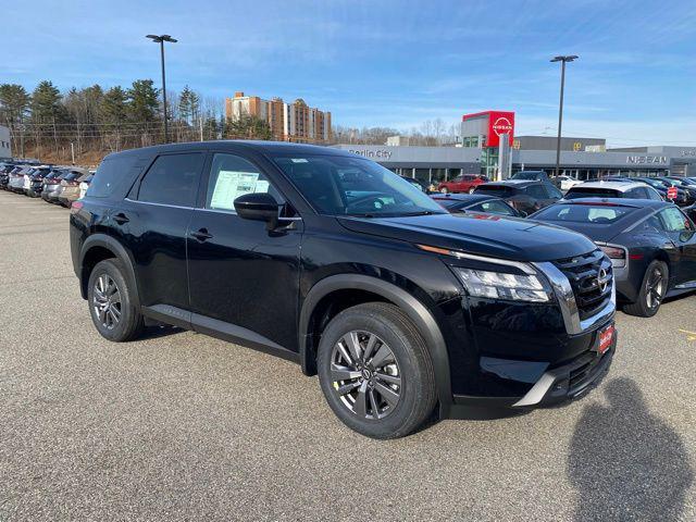 new 2025 Nissan Pathfinder car, priced at $41,010