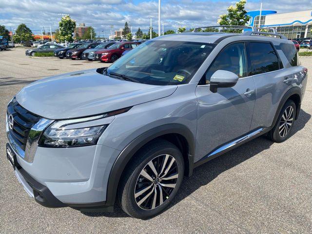 new 2025 Nissan Pathfinder car, priced at $51,495