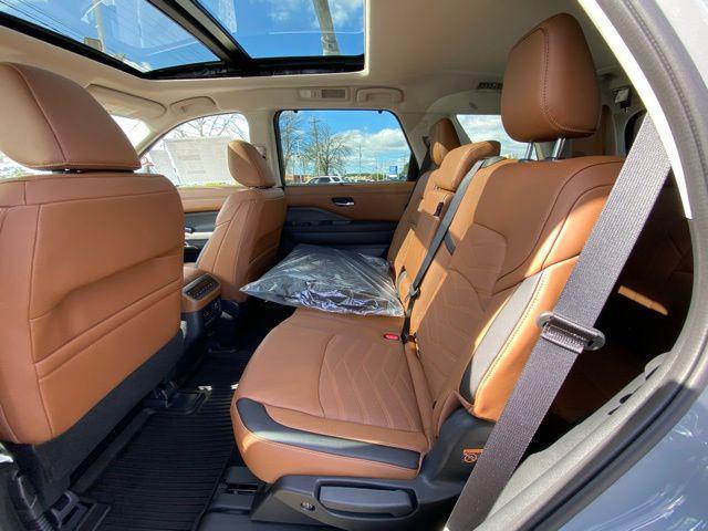 new 2025 Nissan Pathfinder car, priced at $51,495