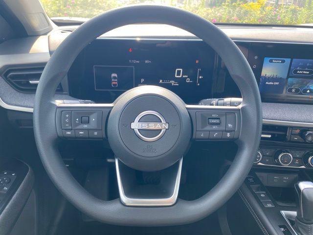 new 2025 Nissan Kicks car, priced at $27,499