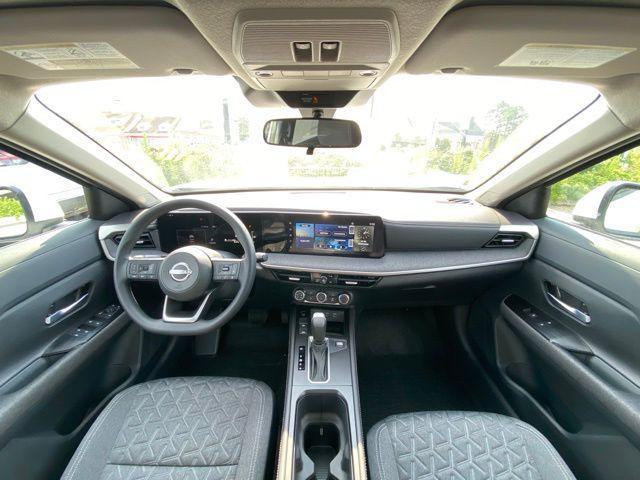 new 2025 Nissan Kicks car, priced at $27,499