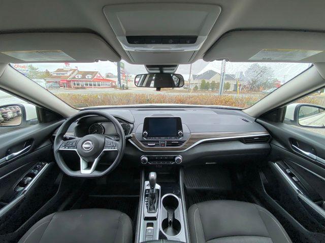 used 2023 Nissan Altima car, priced at $21,937