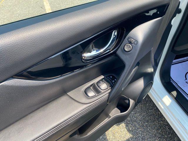 used 2022 Nissan Rogue Sport car, priced at $22,899