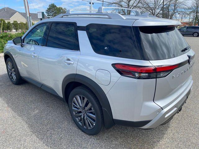 new 2025 Nissan Pathfinder car, priced at $47,421