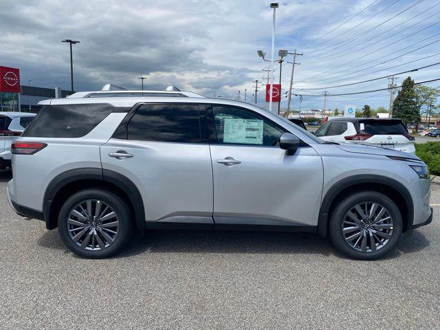new 2025 Nissan Pathfinder car, priced at $47,421
