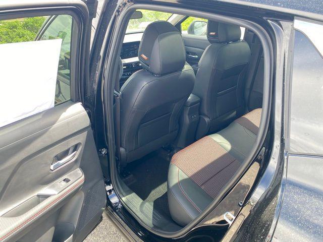 new 2025 Nissan Kicks car, priced at $31,626