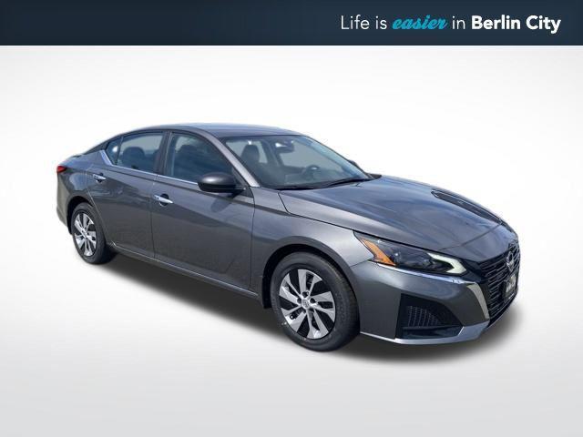 new 2025 Nissan Altima car, priced at $25,100