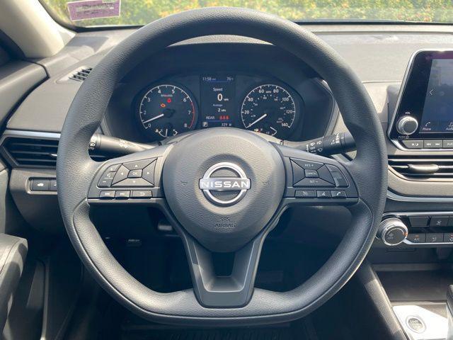 new 2025 Nissan Altima car, priced at $25,100