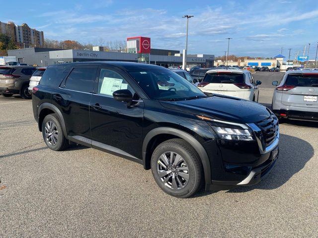 new 2025 Nissan Pathfinder car, priced at $41,010