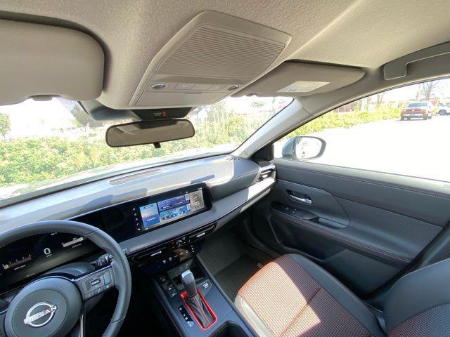 new 2025 Nissan Kicks car, priced at $26,600