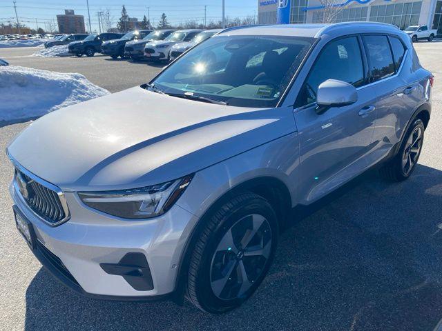used 2023 Volvo XC40 car, priced at $32,630