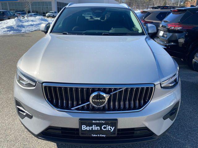 used 2023 Volvo XC40 car, priced at $32,630
