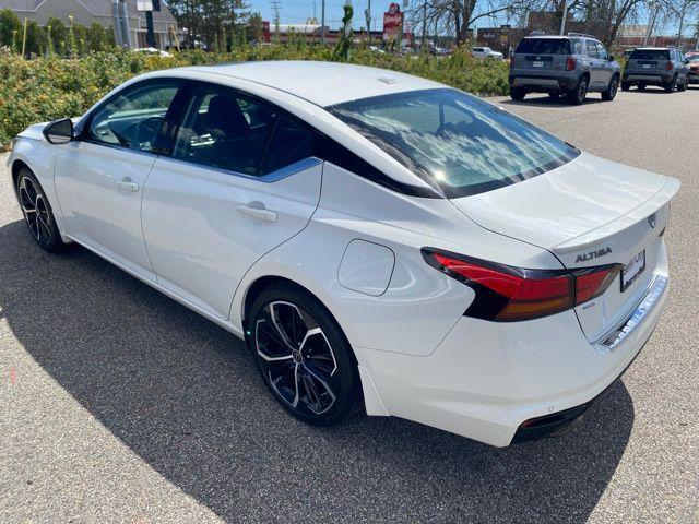 used 2023 Nissan Altima car, priced at $21,761